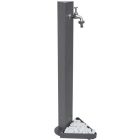 New York texturált szürke kerti állókút vödörtartóval, tömlővéges kifolyócsappal