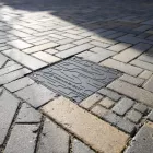 öntöttvas fedlap URBAN négyzetes kerettel 620x620 Hext.38 PL.550x550 B125 (35457/4-3)