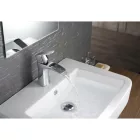 Arezzo Design Wakefield Cascade króm álló egykaros kerámiabetétes vízeséses mosdó csaptelep