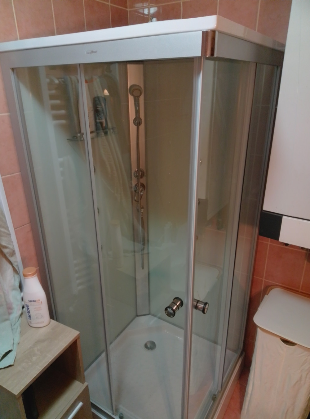 Valerie 80x100 cm szögletes hidromasszázs zuhanykabin
